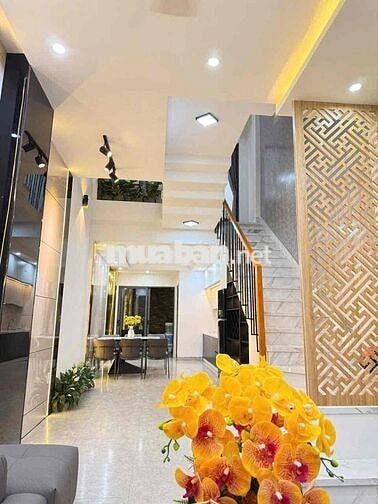 Nhà Đẹp Tô Hiệu mới xây nội thất cao cấp