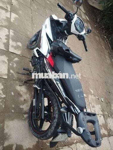 Xe ex150 full đồ như hình, bớt xăng xe cho ae