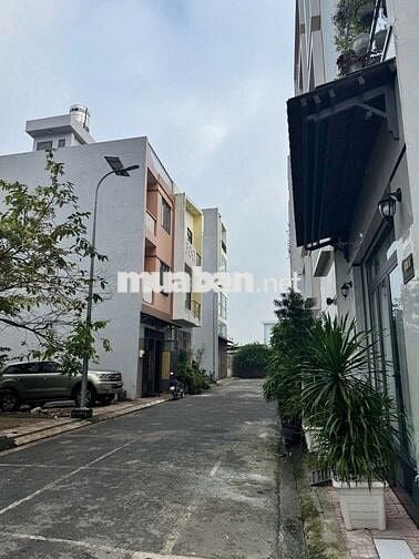 Bán gấp lô đất đẹp số 3 Bình Hưng Hòa – 4.75×11m – giá 4.15 tỷ TL