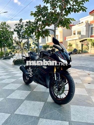 cần bán r15v3 hỗ trợ trả góp