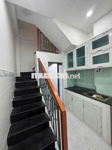 Nhà mới 100%, Trường Sa Q3, trệt 2 lầu, sân thượng, 3WC, 2PN