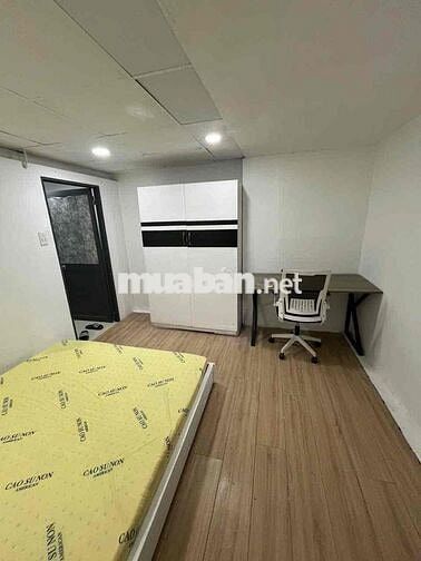 Căn hộ 2PN đủ nội thất Quận 1 giá siêu rẻ