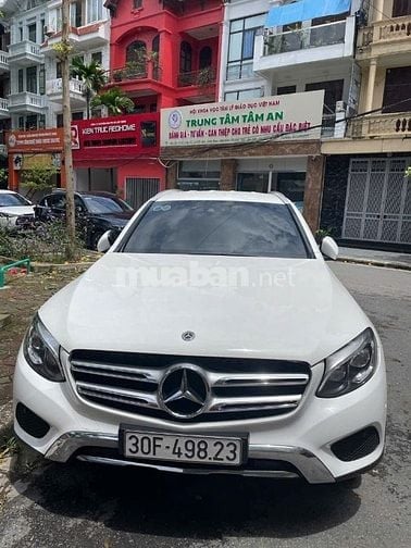 Xe Mercedes Benz GLC 250 4Matic 2018