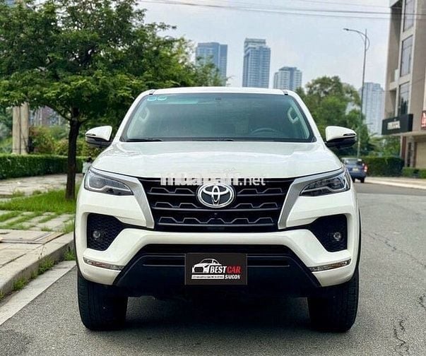 Toyota Fortuner 2.4L 4x2 MT 2023 - 49000 km
