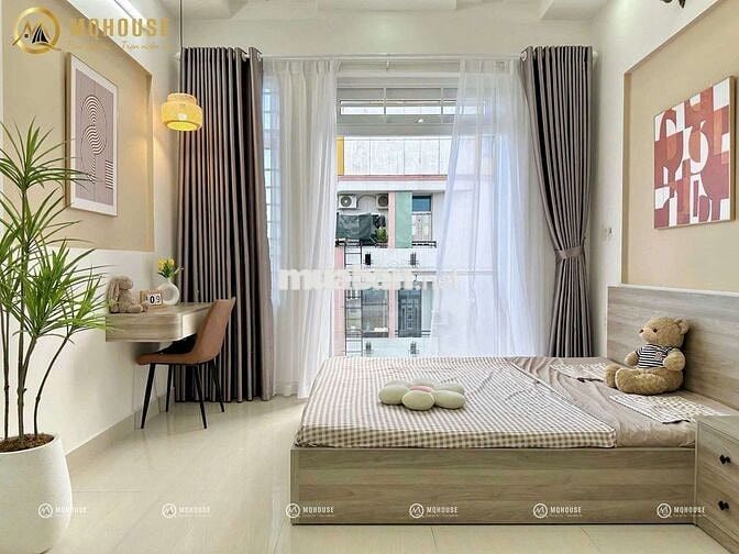 Căn hộ full nội thất ban công cực thoáng mát Trần Hưng Đạo Quận 5