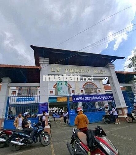 2 Tỷ x - Trương Phước Phan - 2 tầng - 2 PN