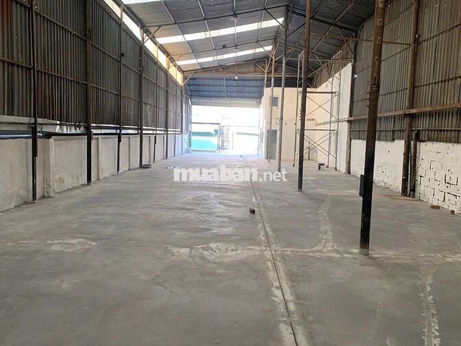 CHO THUÊ XƯỞNG ĐÔNG HOÀ 300M2 ĐƯỜNG NHỰA XE TẢI GẦN BIGC GO