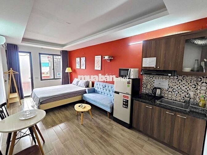 Mk cho thuê căn trống sẵn Studio 30m2 full đồ b.công thoáng ở Đội Cấn