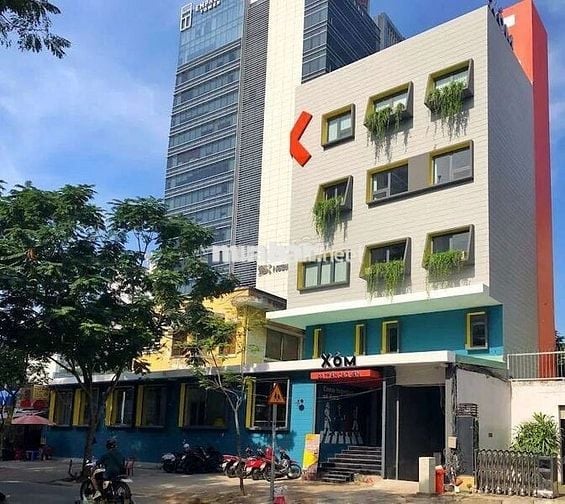 Cho thuê tòa nhà Trần Cao Vân Q1 – ngang 23m, giá chỉ 200tr