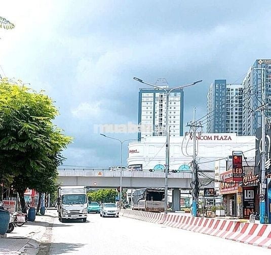 Mặt tiền kinh doanh 2 tầng -DT 100m2 -ngang 6 - đường trước nhà 6m -