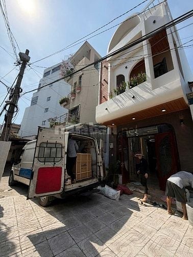 BÁN NHÀ DT 4,10m nở hậu 4,60m X 16m, SIÊU PHẨM GIÁP RANH BÌNH THẠNH, 