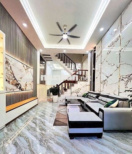 CHÍNH CHỦ BÁN GẤP NHÀ PHỐ 4 TẦNG TRONG KĐT LỚN, GẦN LÀNG ĐH, GA METRO