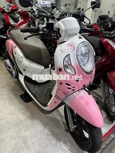 Scoopy 12/2024. Khoá smartkey Bản độ hello kitty.