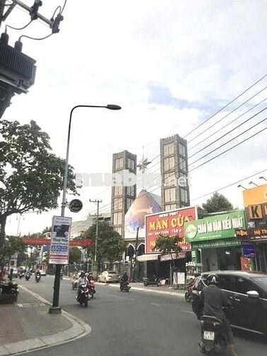 Cho thuê nhà nguyên căn 100m có:2pn gần Nhà Thờ Dĩ An - Dĩ An