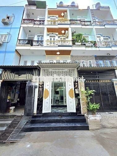 Nhà có sổ hồng hẻm xe hơi hai lòng. Cần bán