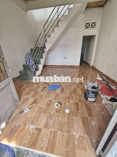 Cho thuê nhà lầu hẻm thông xe hơi