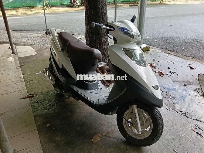 Attila Victory đời đầu keng xà beng