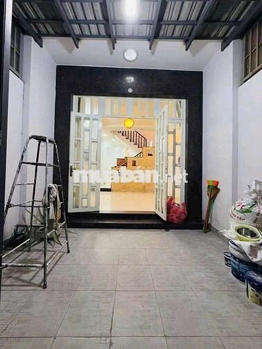 NHÀ ĐƯỜNG THÔNG XE TẢI, DT 4*17, TRỆT, 2 LẦU, 3PN.