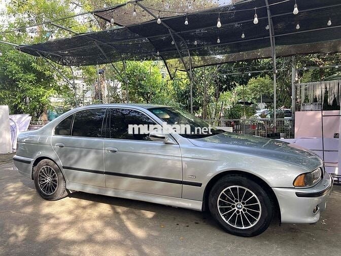 BMW 5 Series 2003 - 136000 km