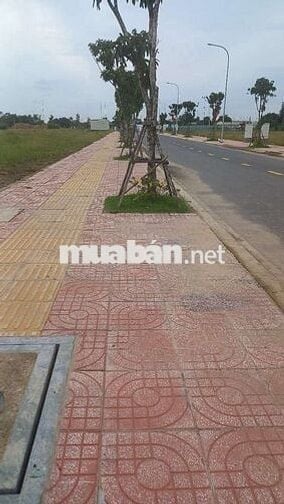 Cần sang nhượng miếng đất mặt tiền tỉnh lộ 9, 90m2, giá chỉ 680 triệu