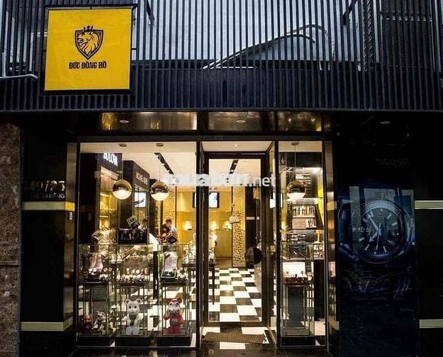 GIÁ CHỈ 2X - MẶT BẰNG MỚI, SANG XỊN TẠI HẺM 150 LÊ THỊ RIÊNG QUẬN 1