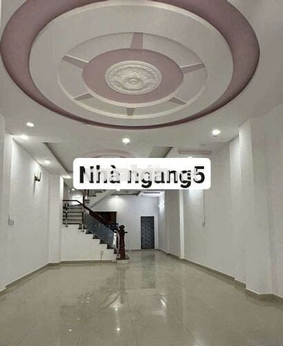 Cho thuê nhà 3 tầng gần chợ hiệp Bình 11,5tr/tháng