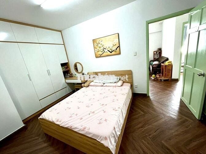 Về quê cần bán chung cư diện tích siêu rộng