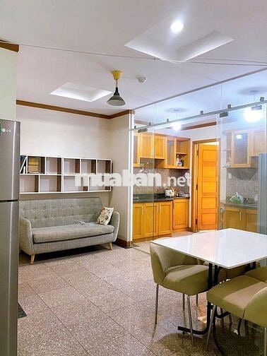 Phòng full nt, cách TĐT, ĐH mở 5 phút chạy xe