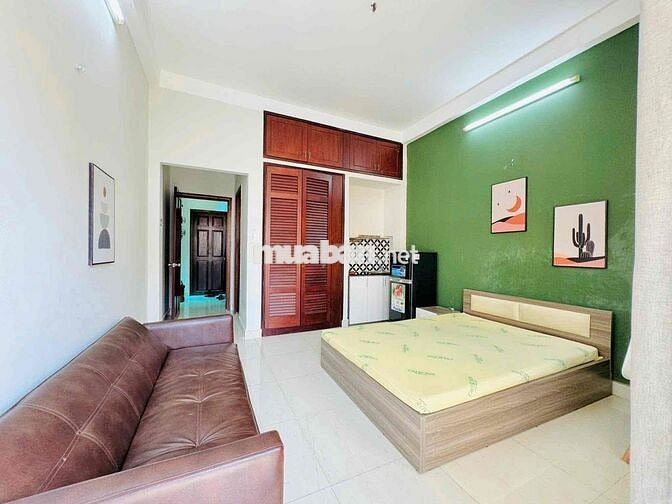 Trống lại siêu phẩm Studio ban công-cửa sổ trời ngay bến xe miền Đông