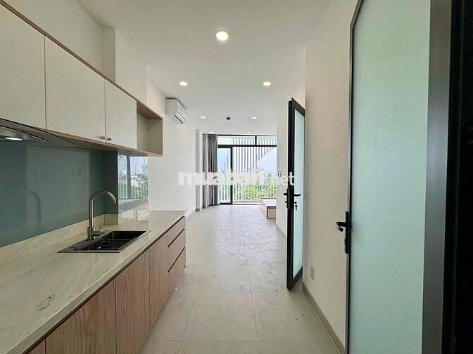 CĂN HỘ STUDIO FULL NỘI THẤT - BAN CÔNG - MỚI 100% NGAY DƯƠNG QUẢNG HÀM