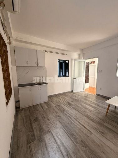 Mình cho thuê căn nhà 3 tầng ngay ngã tư Đinh Tiên Hoàng - ĐBP