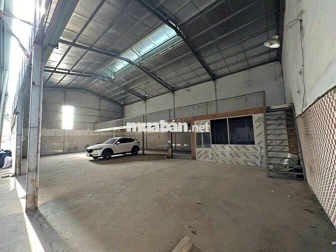 Cho thuê xưởng 300m2 có gác 100m2 An Phú có điện 3 pha giá 18 tr/ th