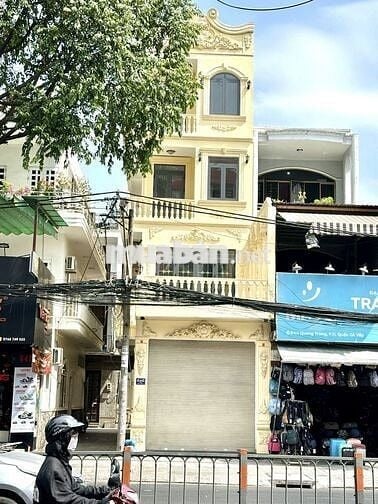 Tòa nhà kinh doanh mặt tiền đường Quang Trung, Gò Vấp