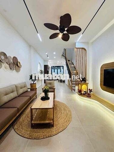 Siêu Thiết kế , Nhà đẹp 3 tầng , 4 Pn , KDC Nam Long, Q7 ,giá 8 Tỷ Hơn