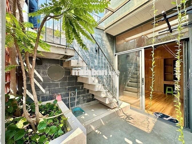 CHỈ NHỈNH 7 TỶ -NHÀ ĐẸP KHÔNG GIAN XANH KTS THIẾT KẾ- 5 TẦNG, NGAY HXH