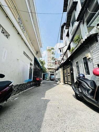 HẠ GIÁ BÁN NHANH CĂN TÔN THẤT THUYẾT QUẬN 4, GIÁ 3ty hơn 60m2 có sổ 