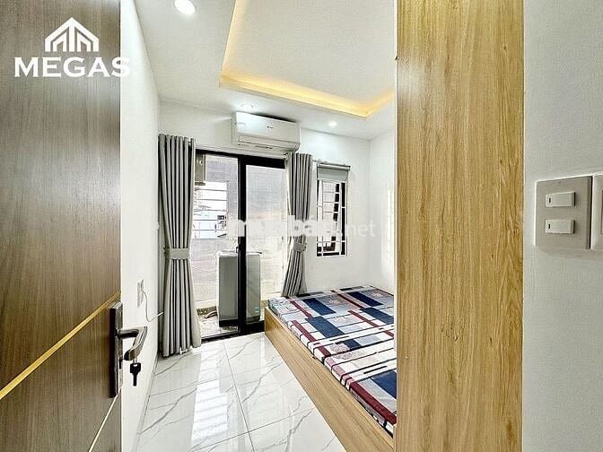 CHO THUÊ CĂN HỘ 2PN FULL NỘI THẤT BAN CÔNG NGAY TẠI LẠC LONG QUÂN