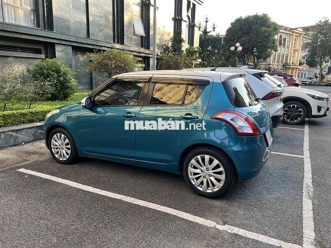 Suzuki Swift 2016 1.4 AT - 100000 km