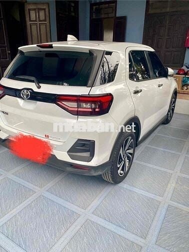 Toyota Raize 2024 - 9000 km