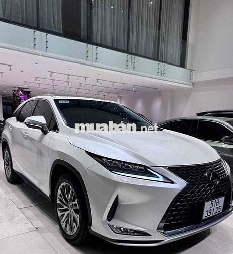 Lexus RX 2021 300 - 12000 km