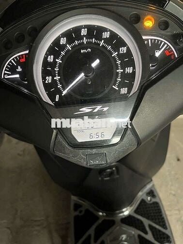 Nhà có việc cần bán gấp chiếc xe SH 150 nữ chạy