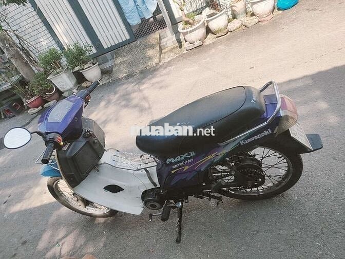 Kawasaki MAX II Tím Trắng