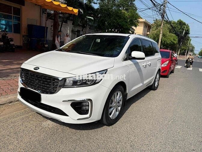 Kia Sedona 2018 2.2 DATH - 86000 km