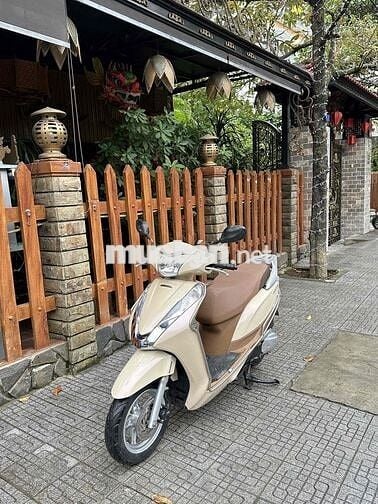 lead máy rin ngon,chạy nhẹ nhàng