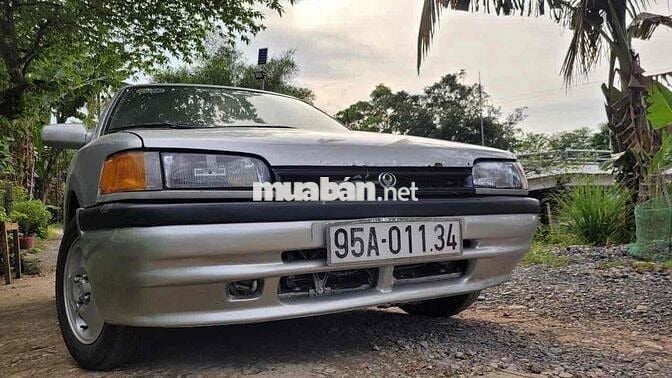 Mazda 323 1995 - 150000 km