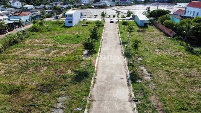 Gđ bán đất mặt tiền TL818 - ngay trung tâm Thủ Thừa - KCN Hòa Bình