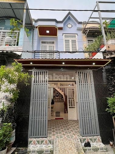 Bán nhà đẹp Trần Văn Mười Hóc Môn, gần Chợ Chữ S, đường thông 5m