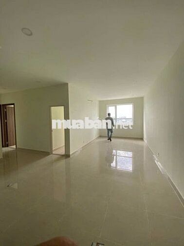 Cần cho thuê căn hộ 79m 2pn giá 10tr .