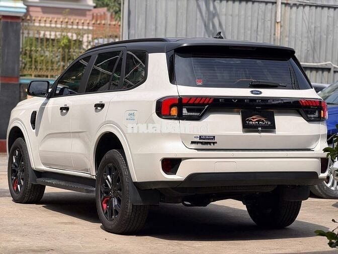 Everest 2025 Sport - 1400 km - lướt 3 tháng