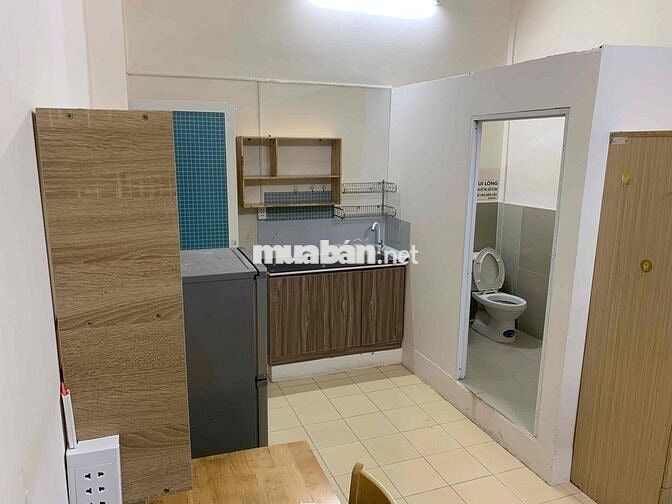 Phòng full nội thất gần kcx,Bùi văn ba